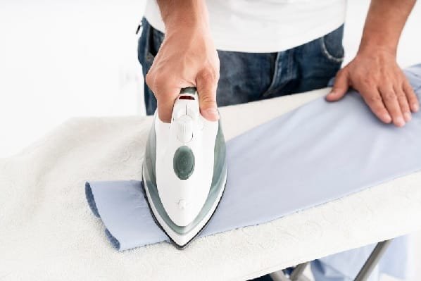 6 Significant Benefits of Ironing Services