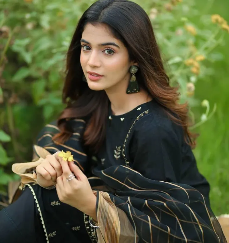 Laiba's Early Life & Education