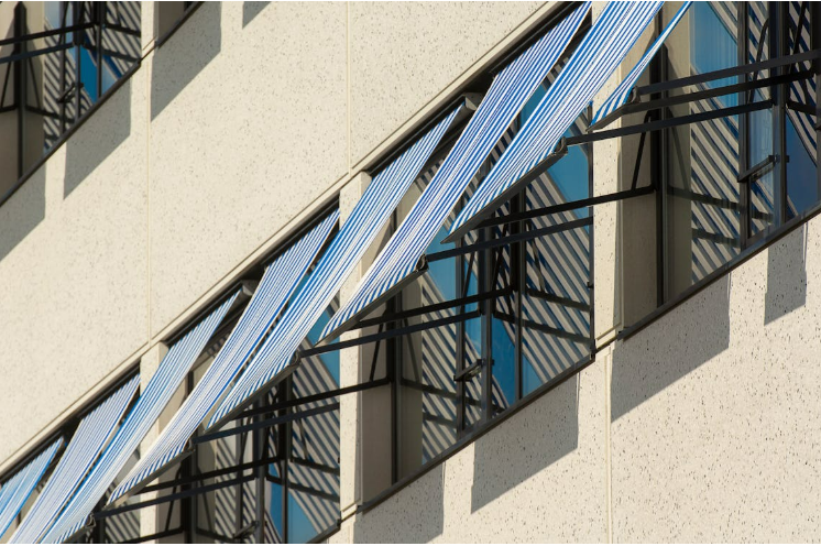 Choosing the Right Louvered Awning for Melbourne’s Weather Conditions